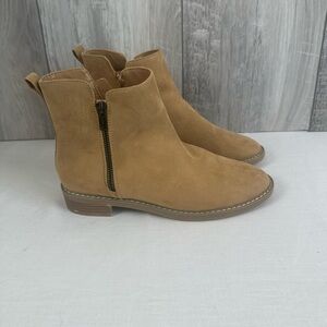 Women’s Taupe Ankle Booties -8.5